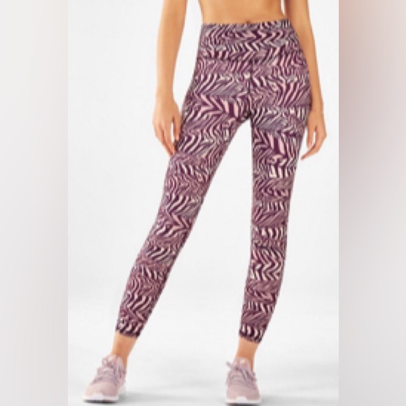 Workout Outfit - Picture 3 of 6